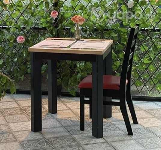 Juego de mesa + sillas