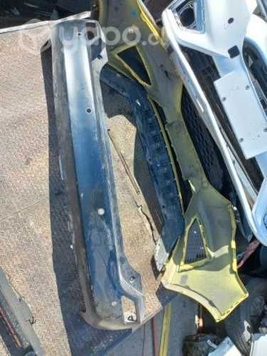 Parachoque trasero Toyota Rav ORIGINAL