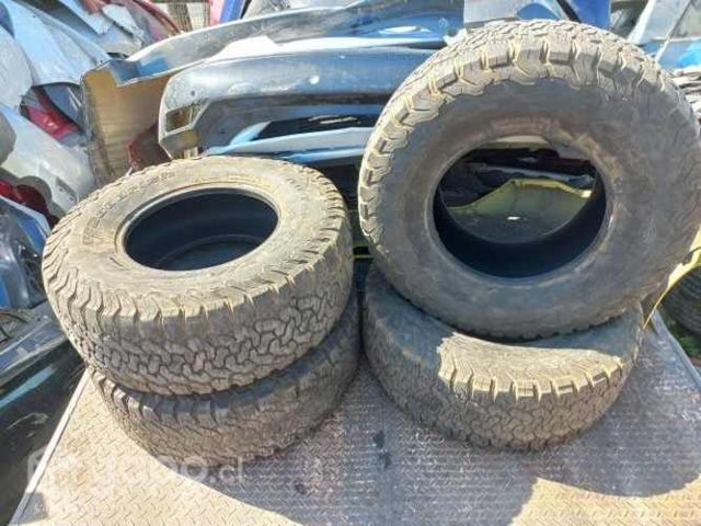 4 Neumáticos TODO terreno 35x12.50R17 BFGoodrich