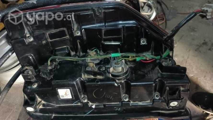 Foco izquierdo l200 led 2019-2022 original