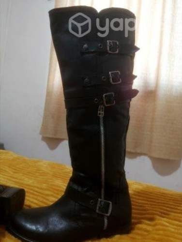 Botas