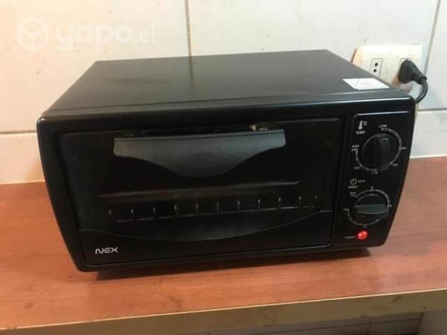 Refrigerador, hervidor, horno eléctrico, licuadora