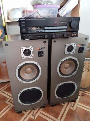 Parlantes y amplificador