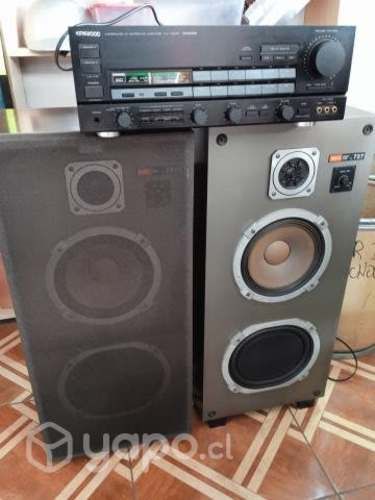 Parlantes y amplificador