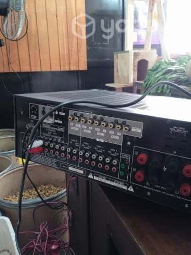 Parlantes y amplificador