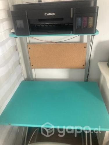 Escritorio más silla