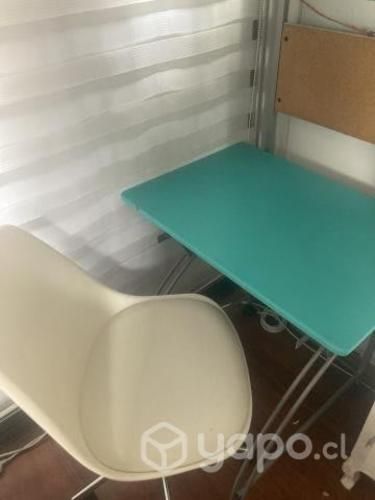 Escritorio más silla