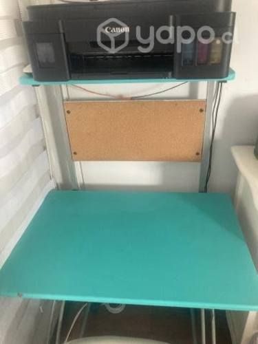 Escritorio más silla