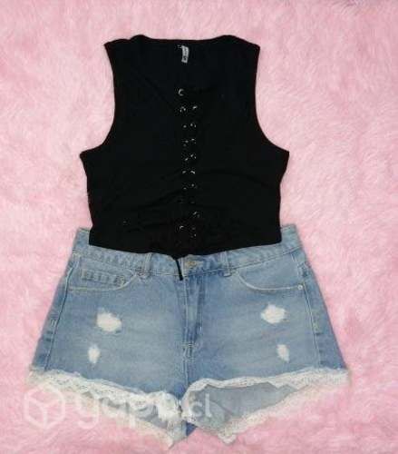 Ropa juvenil mujer usada y nueva