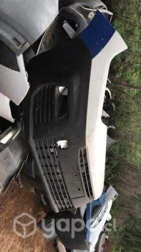 Parachoque Peugeot parnert 2020