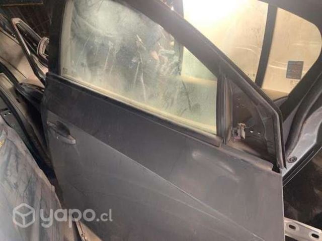 Puerta delantera derecha Chevrolet Cruze 2012