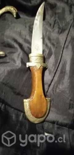 Antiguo puñal