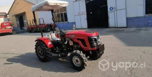 Tractor viñatero 4x4 de 60 hp año 2023
