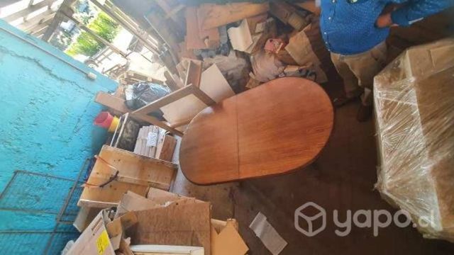 Mesa de comedor antigua