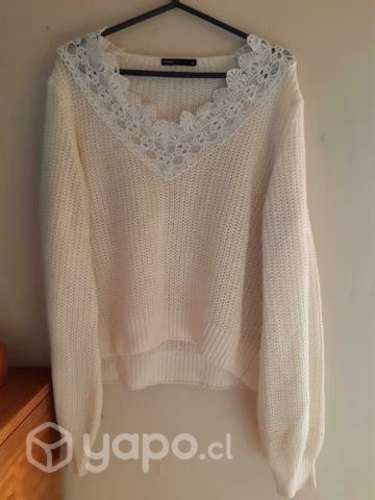 Chaleco blanco y chaqueta mezclilla