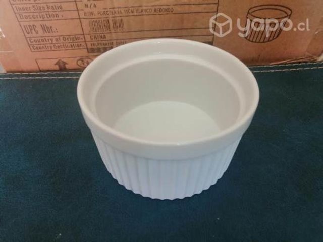 Bowls de porcelana blancos