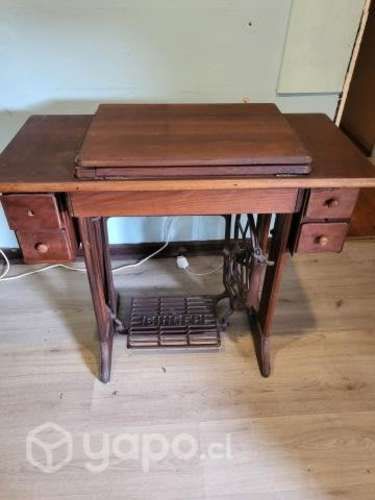 Maquina de coser singer