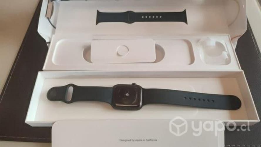 Apple watch se 44m
