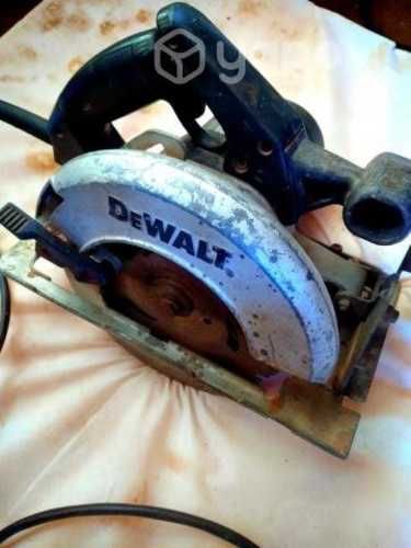Serrucho electrico dewalt