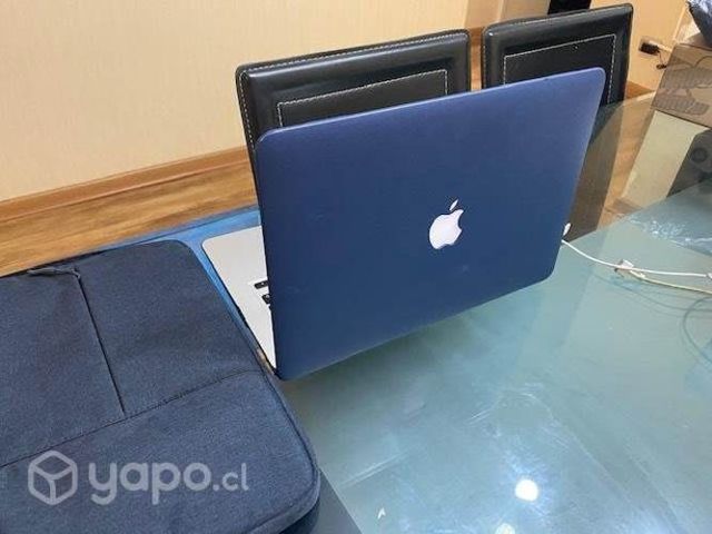 MacBook Air 13,3