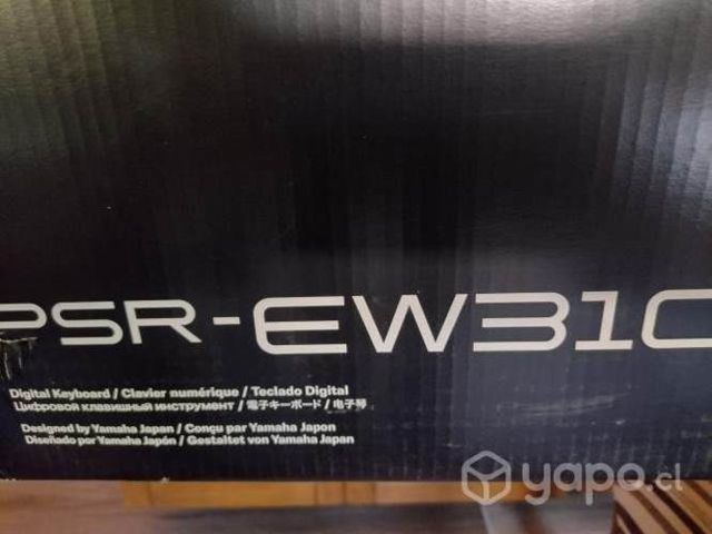 Teclado Yamaha PSR-EW310, pedal, sillín y atril