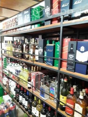 Casa con local (Botilleria)