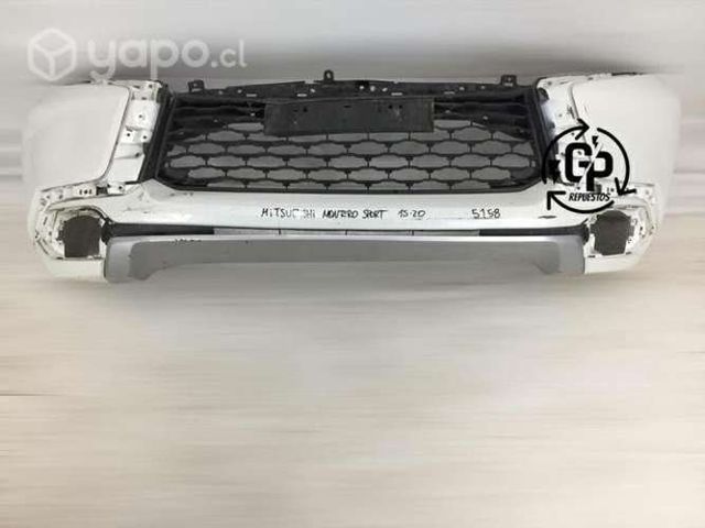 Parachoque delantero Mitsubishi Montero Sport 1520