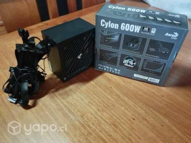 Fuente de poder Cylon 600w Aerocool.