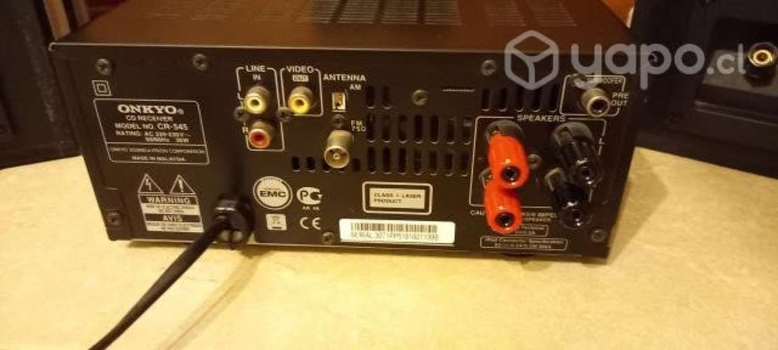 Minicomponente CD Hi-Fi ONKYO