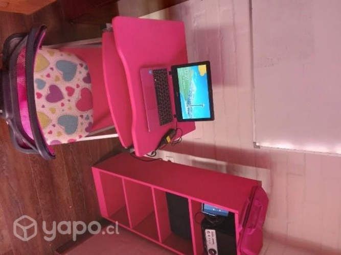 Escritorio y notebook