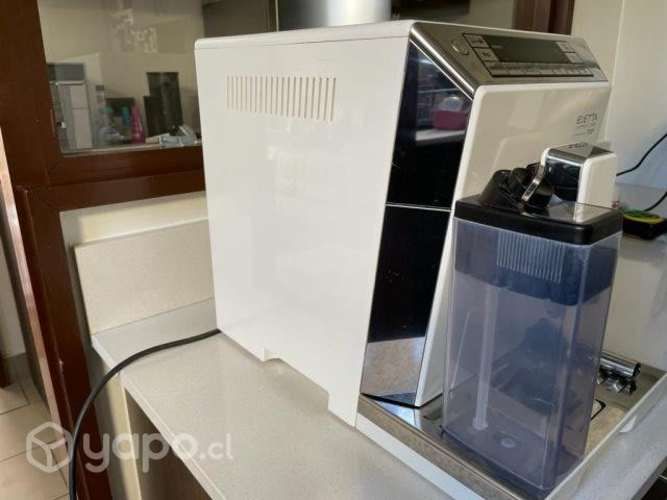 Cafetera Superautomatica Eletta