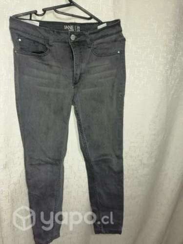 Pantalón color gris