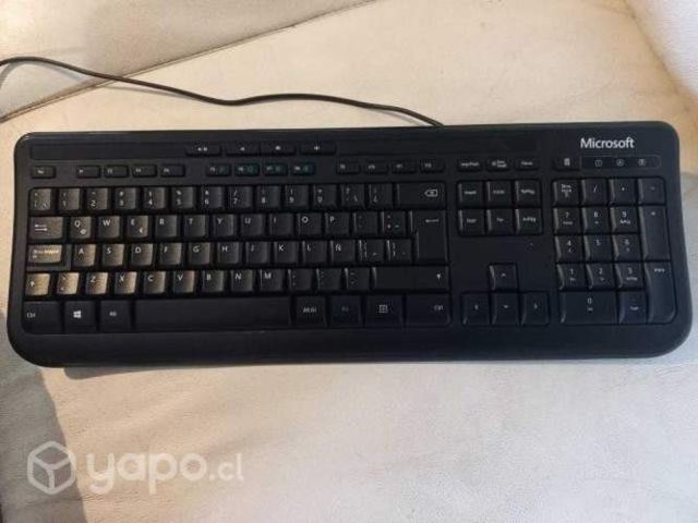 Teclado Microsoft 600 QWERTY español color negro
