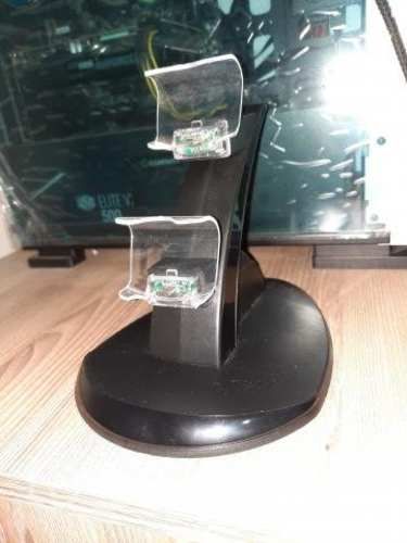 Mando PS4 Seminuevo + Cargador de 2 entradas