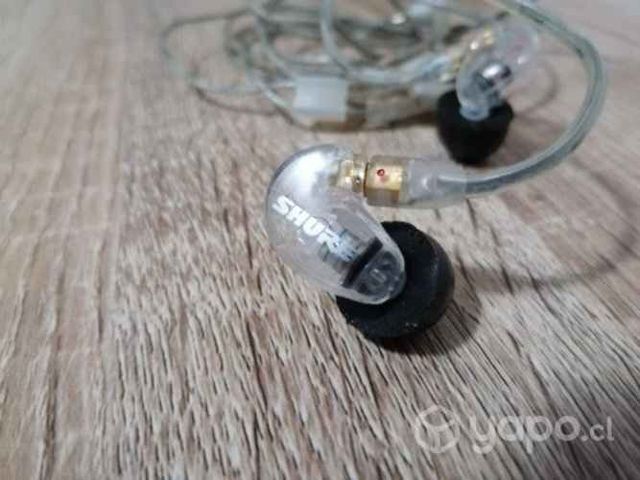 Audífonos de monitoreo Shure SE215 In Ear