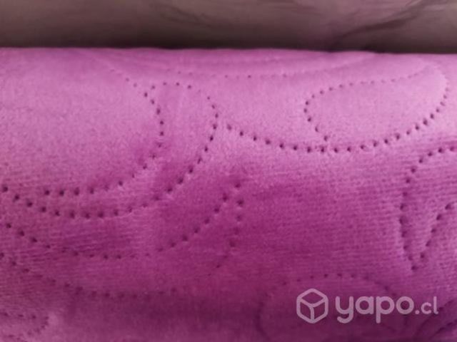 Cobertor de 2 plazas más su 2 fundas de almohada