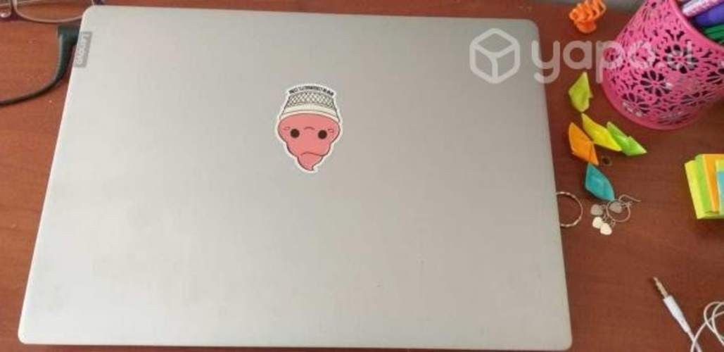 Notebook Lenovo 330S i3- Usado buen estado