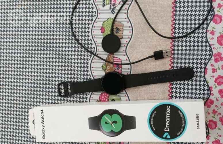 Reloj swats 4 de Samsung