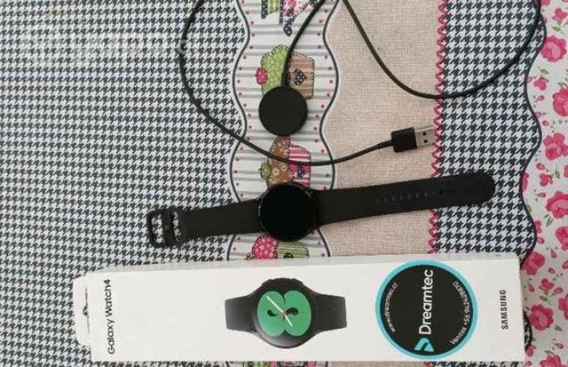 Reloj swats 4 de Samsung