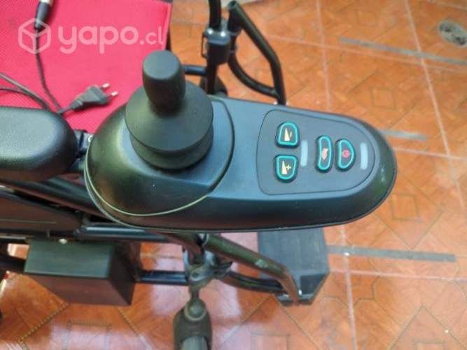 Silla de ruedas electrica como nueva
