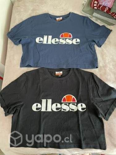 Crop tops ellesse talla S (2x1)