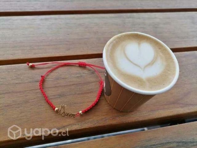 Hermosas pulseras y zarcillos