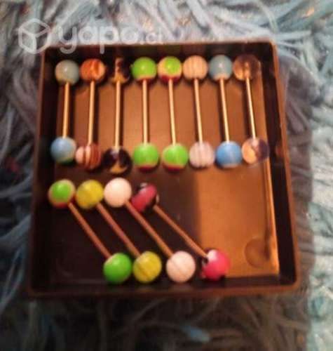 Piercing de lengua y piercing con diseño