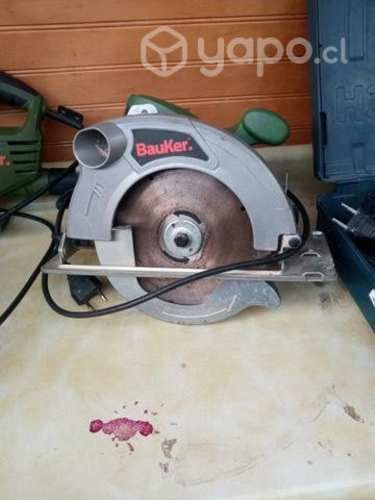 Sierra circular Bauker