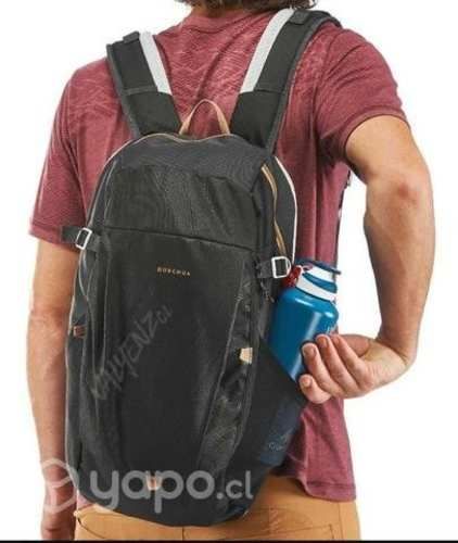 Mochila de 20L Quechua.