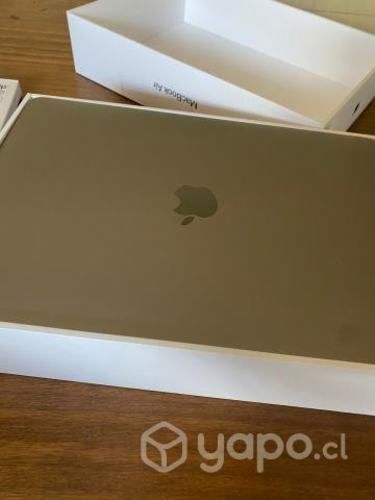 MAC BOOK AIR 2020 8gb ram