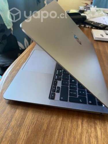 MAC BOOK AIR 2020 8gb ram