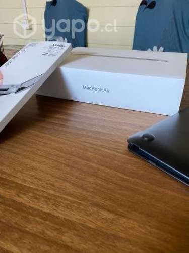 MAC BOOK AIR 2020 8gb ram