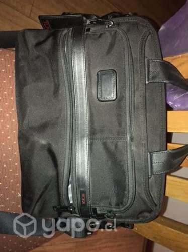 Maletin notebook marca Tumi