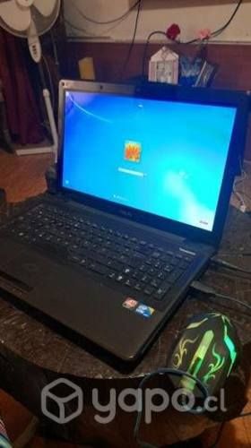 Computador ASSUS, 21 pulgadas